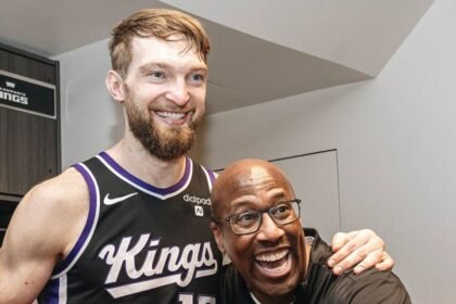 Sabonis comemora feito pelo Sacramento Kings