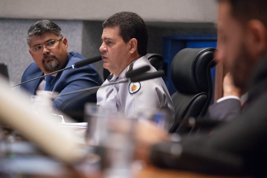 Coronel Marcelo Casimiro Vasconcelos Rodrigues em depoimento à Câmara Legislativa do DF — Foto: Carlos Gandra/CLDF