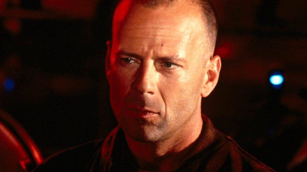 Cena de Bruce Willis em Pulp Fiction, de Quentin Tarantino