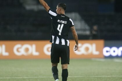 Mateo Ponte marca e Botafogo vence a primeira no Brasileiro