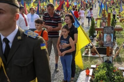 Ucrânia diminui idade de alistamento para aumentar efetivo militar