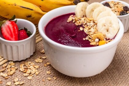 Açaí faz bem à saúde: confira os benefícios associados ao alimento